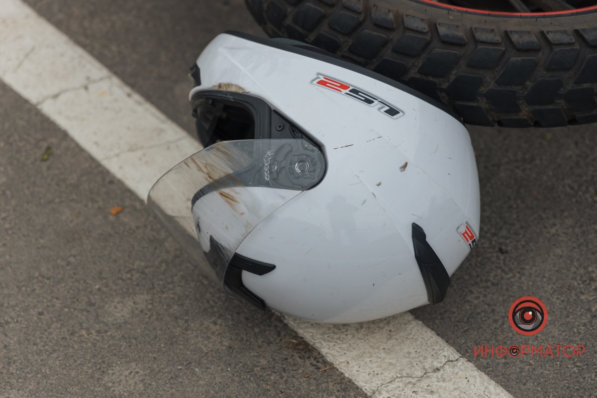 ДТП сталось на Набережній Перемоги 