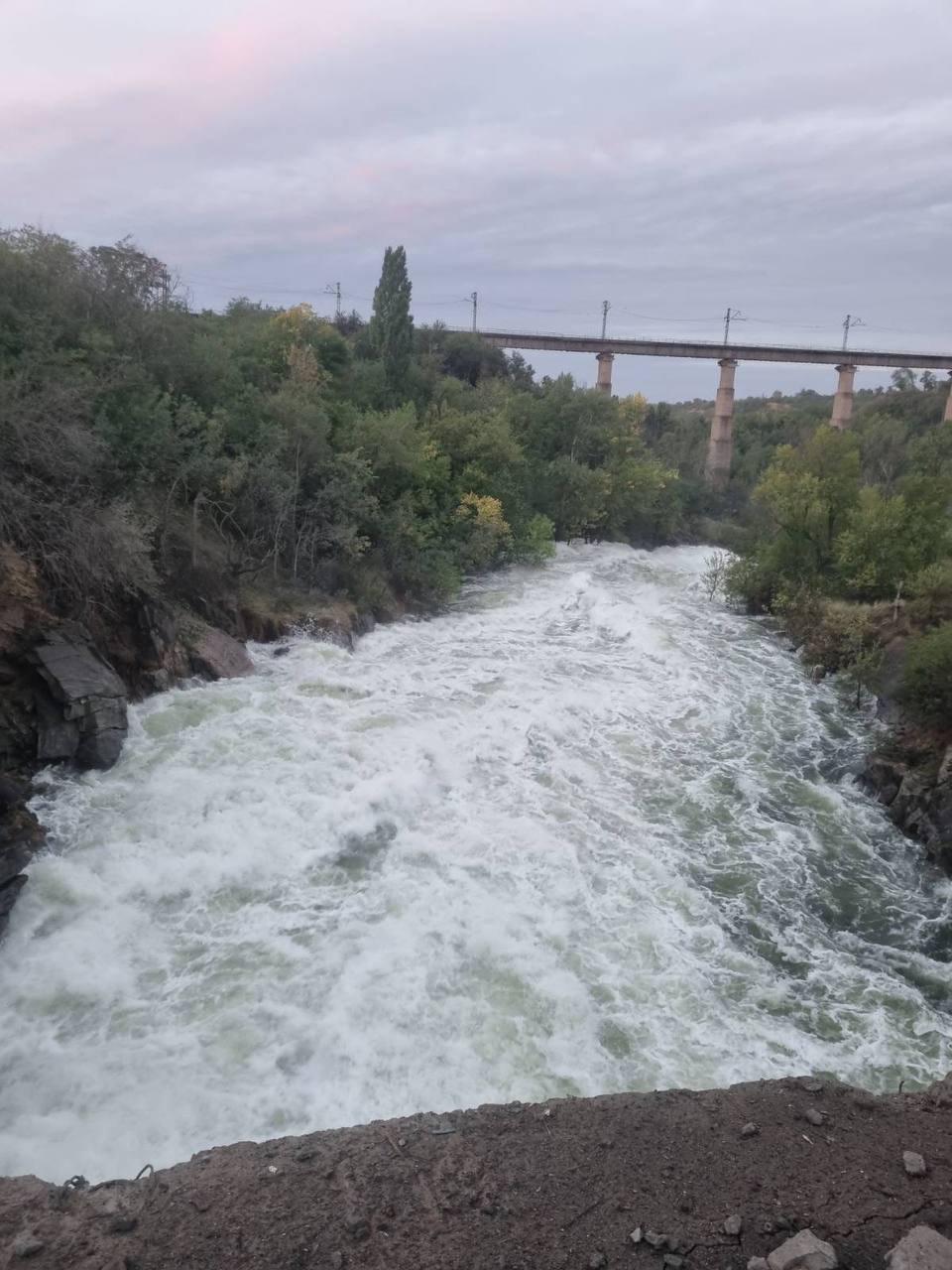 Приборкують стихію Приборкують стихію