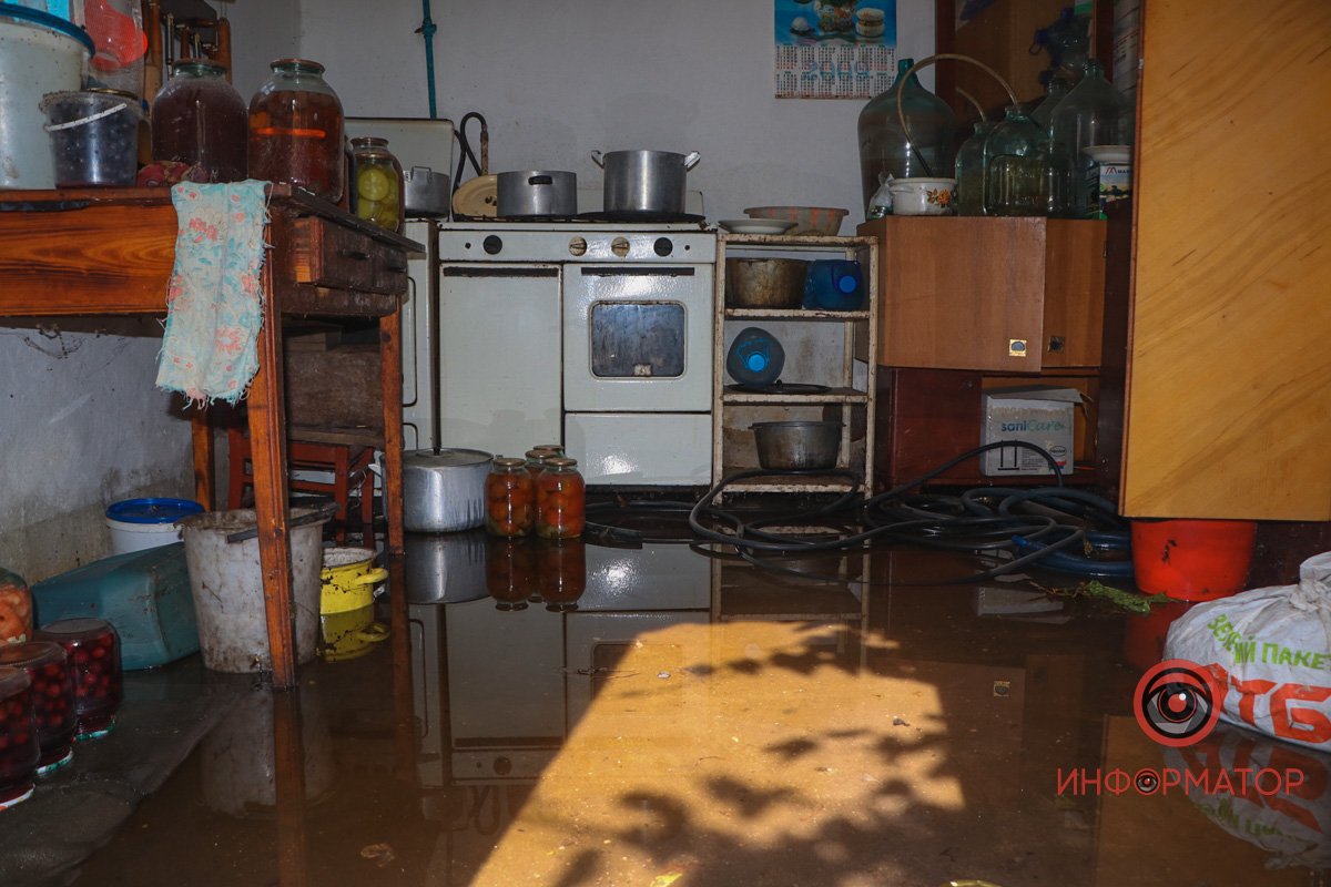 112 будинків