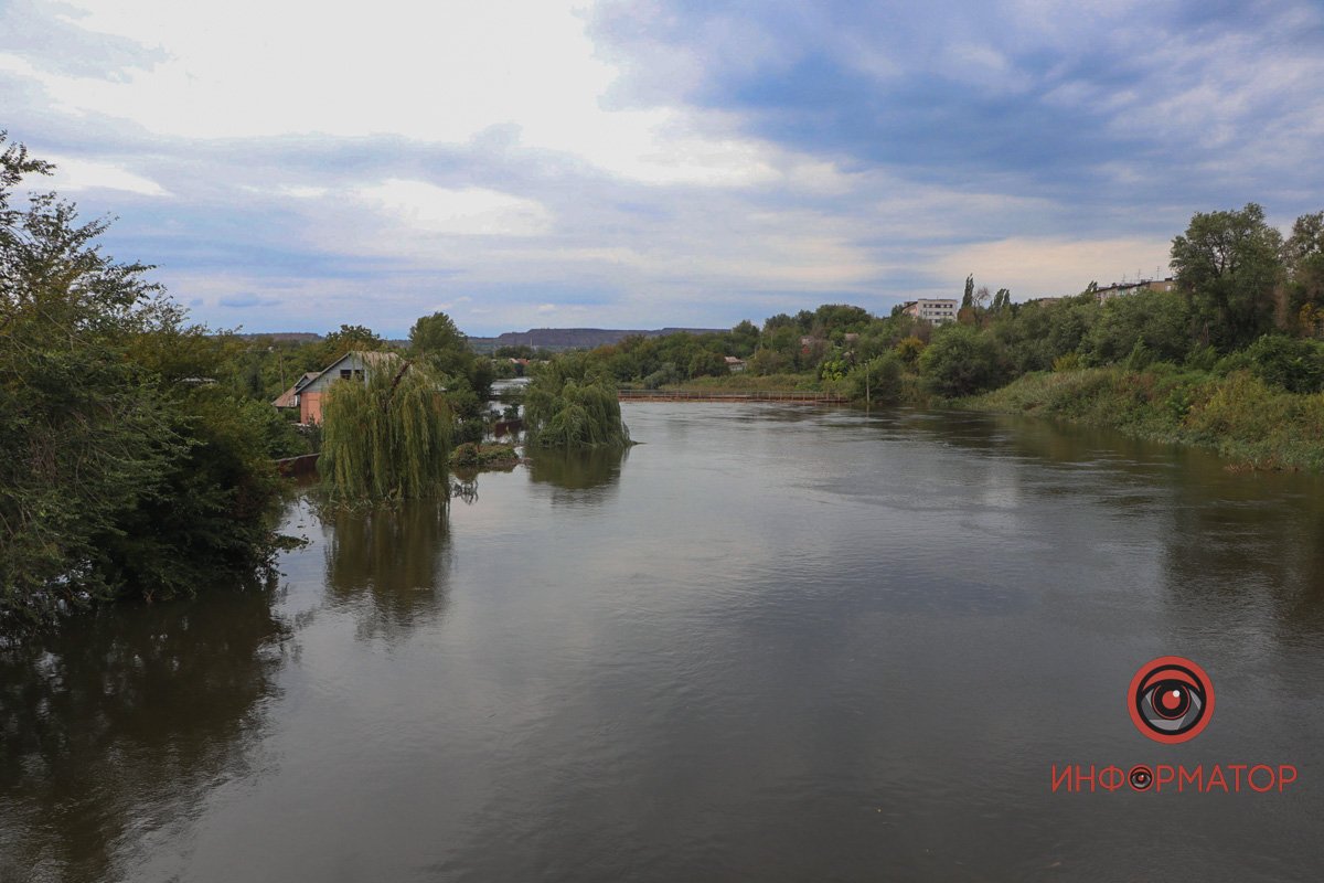 "Воду ви не зупините, як би ви не барикадувалися": жителі Кривого Рогу про наслідки затоплення після ракетного удару 11