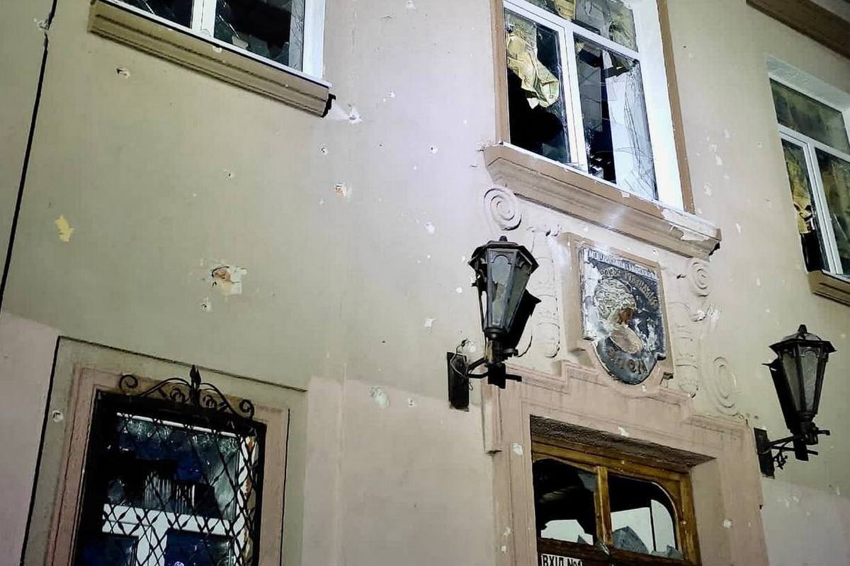 У ніч на 16 вересня окупанти шість разів за ніч обстріляли Нікопольський та Криворізький райони У ніч на 16 вересня окупанти шість разів за ніч обстріляли Нікопольський та Криворізький райони