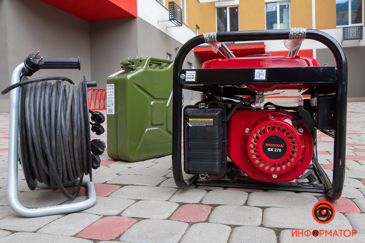 Окупанти продовжують тероризувати Україну Окупанти продовжують тероризувати Україну