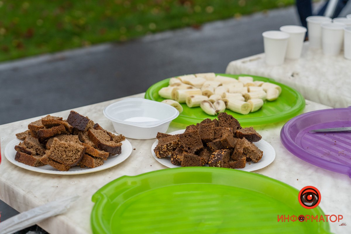 І подкрепитесь  І подкрепитесь