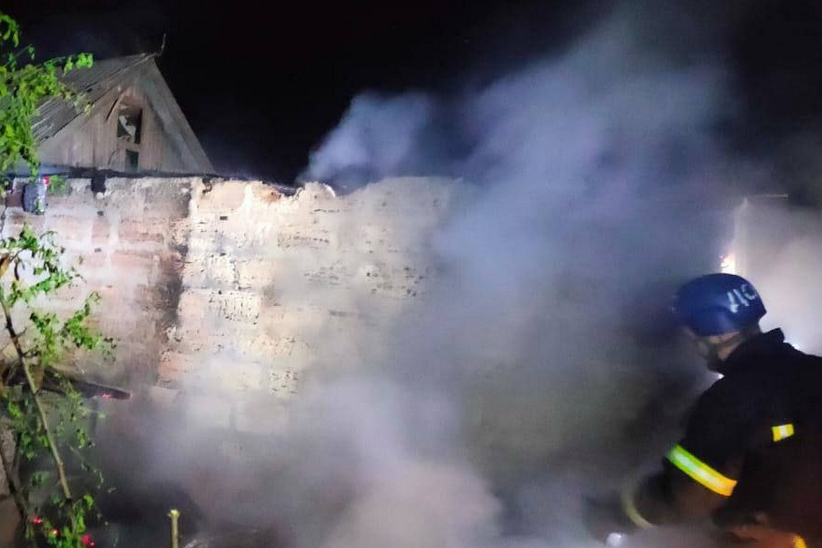 Туди прилетіло 30 снарядів Туди прилетіло 30 снарядів