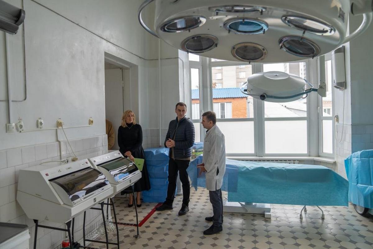 Він представив нового керівника "Українського науково-дослідницького інституту медико-соціальних проблем інвалідності" Він представив нового керівника "Українського науково-дослідницького інституту медико-соціальних проблем інвалідності"