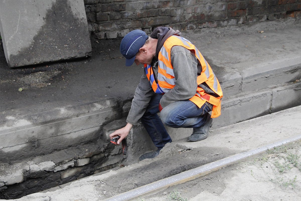 У Дніпрі продовжують приводити до ладу зливову каналізацію — по місту щодня працюють 8 бригад комунальників 4