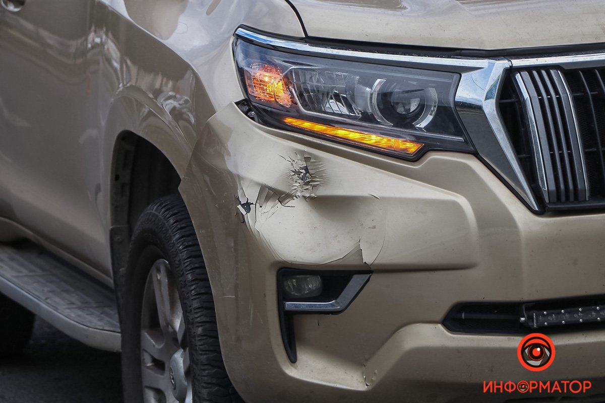 За словами водія, пішохід вийшов на дорогу у недозволеному місці За словами водія, пішохід вийшов на дорогу у недозволеному місці