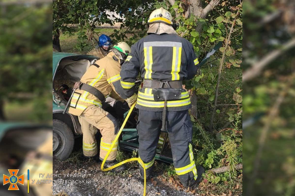 Пасажир авто загинув на місці, водія шпиталізували