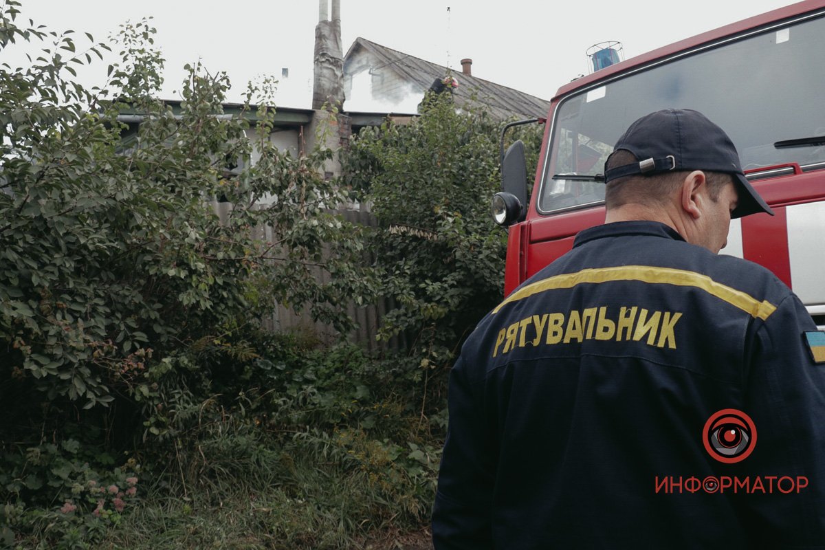 У Дніпрі на Лесі Українки горів будинок 2