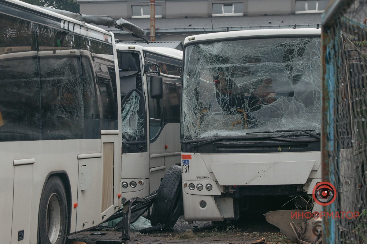 Побило вибуховою хвилею Побило вибуховою хвилею