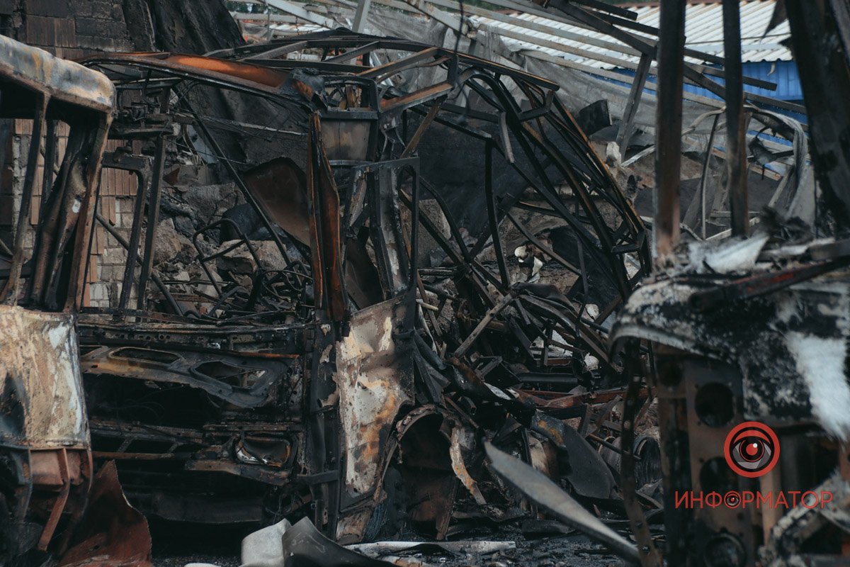 Згорілі автобуси Згорілі автобуси