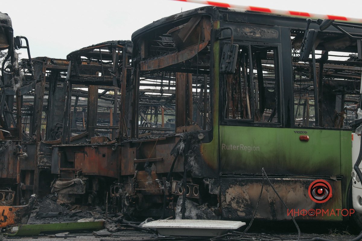 Вцілили тільки 14 автобусів Вцілили тільки 14 автобусів