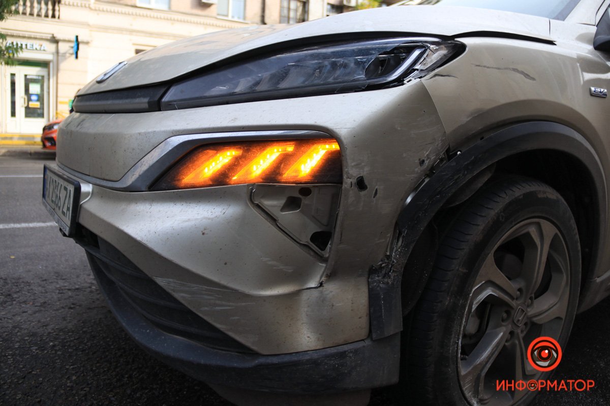 Позашляховик Honda повертав на Харківську Позашляховик Honda повертав на Харківську