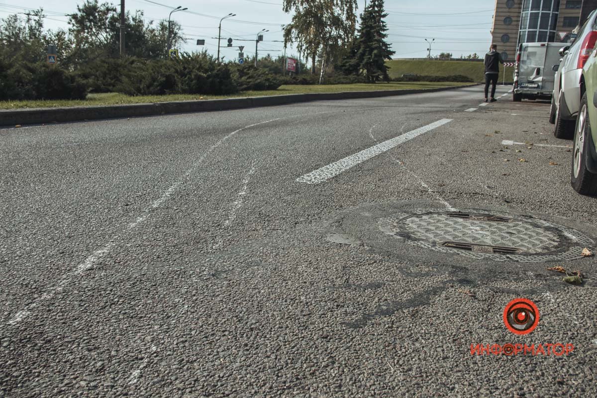 У Дніпрі на 6-ї Стрілецької Дивізії стоїть розбита BMW та побиті ще 3 авто: що сталось 1