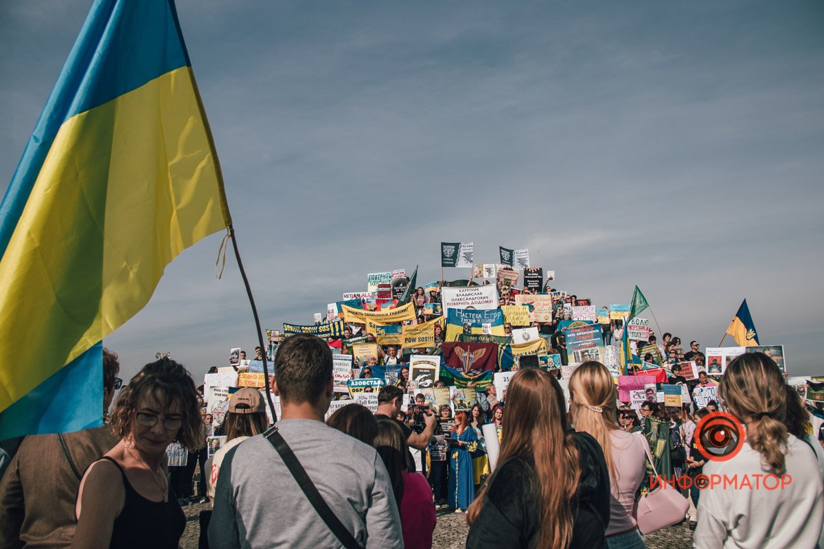 Прийшло дуже багато людей  Прийшло дуже багато людей