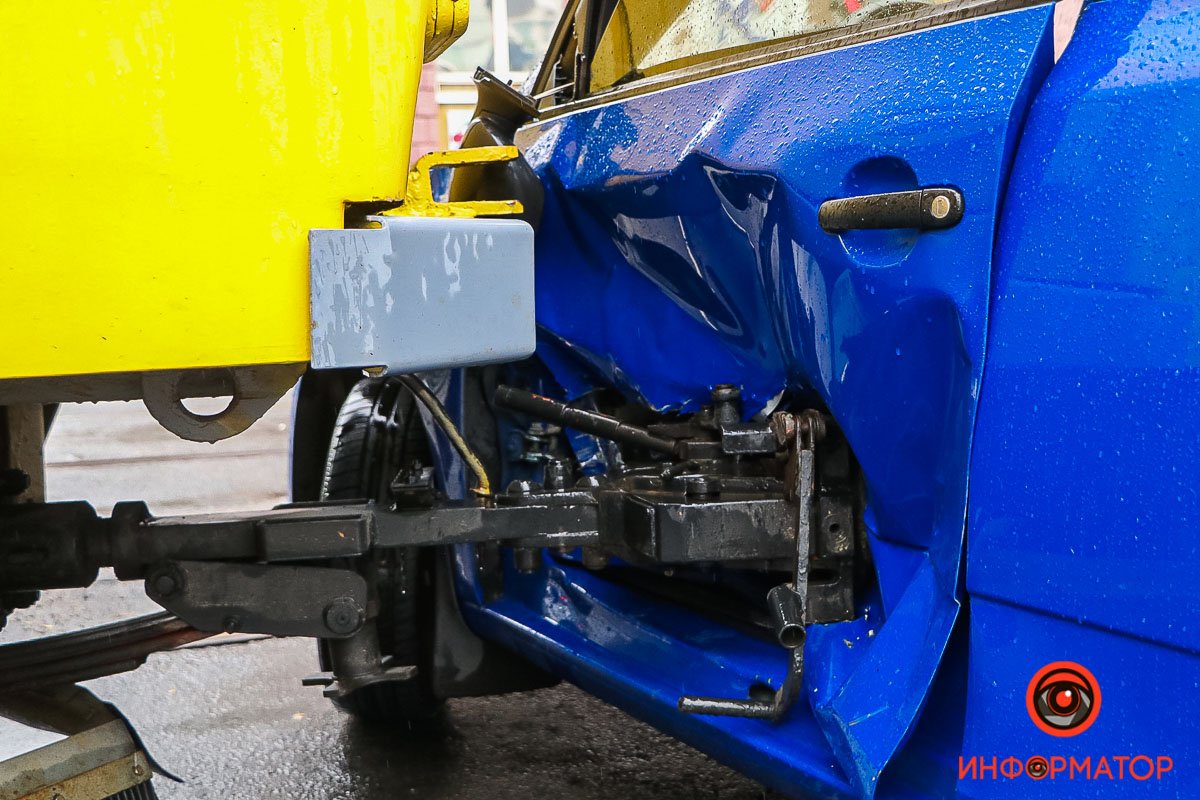 У Дніпрі на проспекті Яворницького сталася аварія