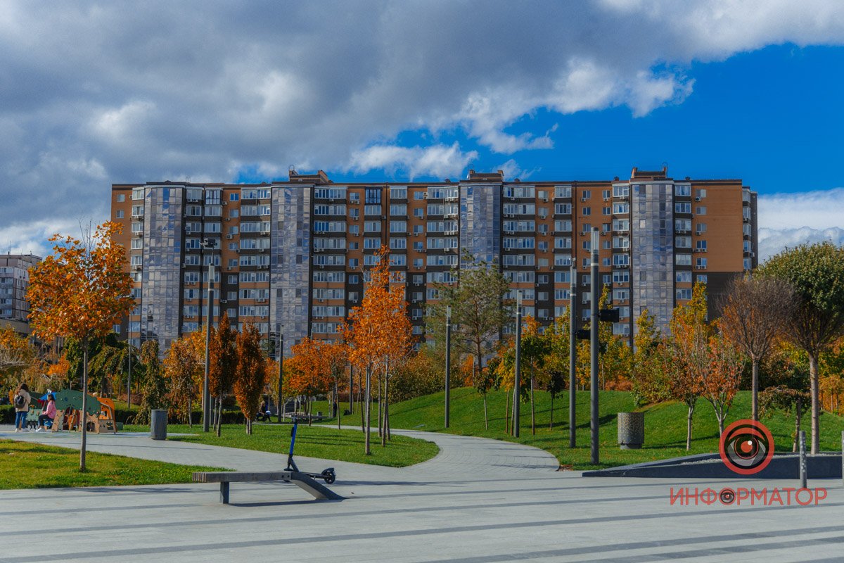 Жовтіють листочки 