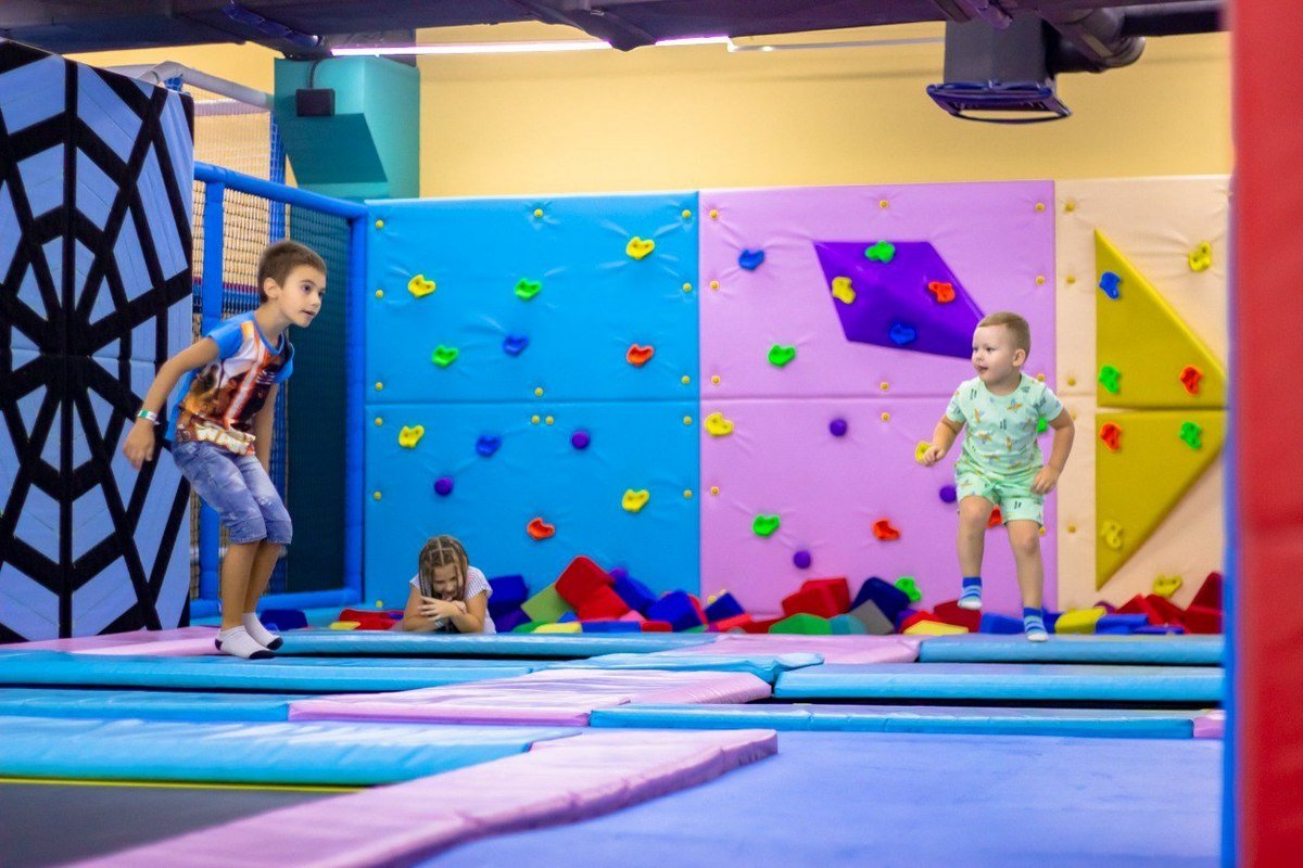 Танцы, квесты, мастер-классы: что ждет маленьких гостей Dkids в октябре 8