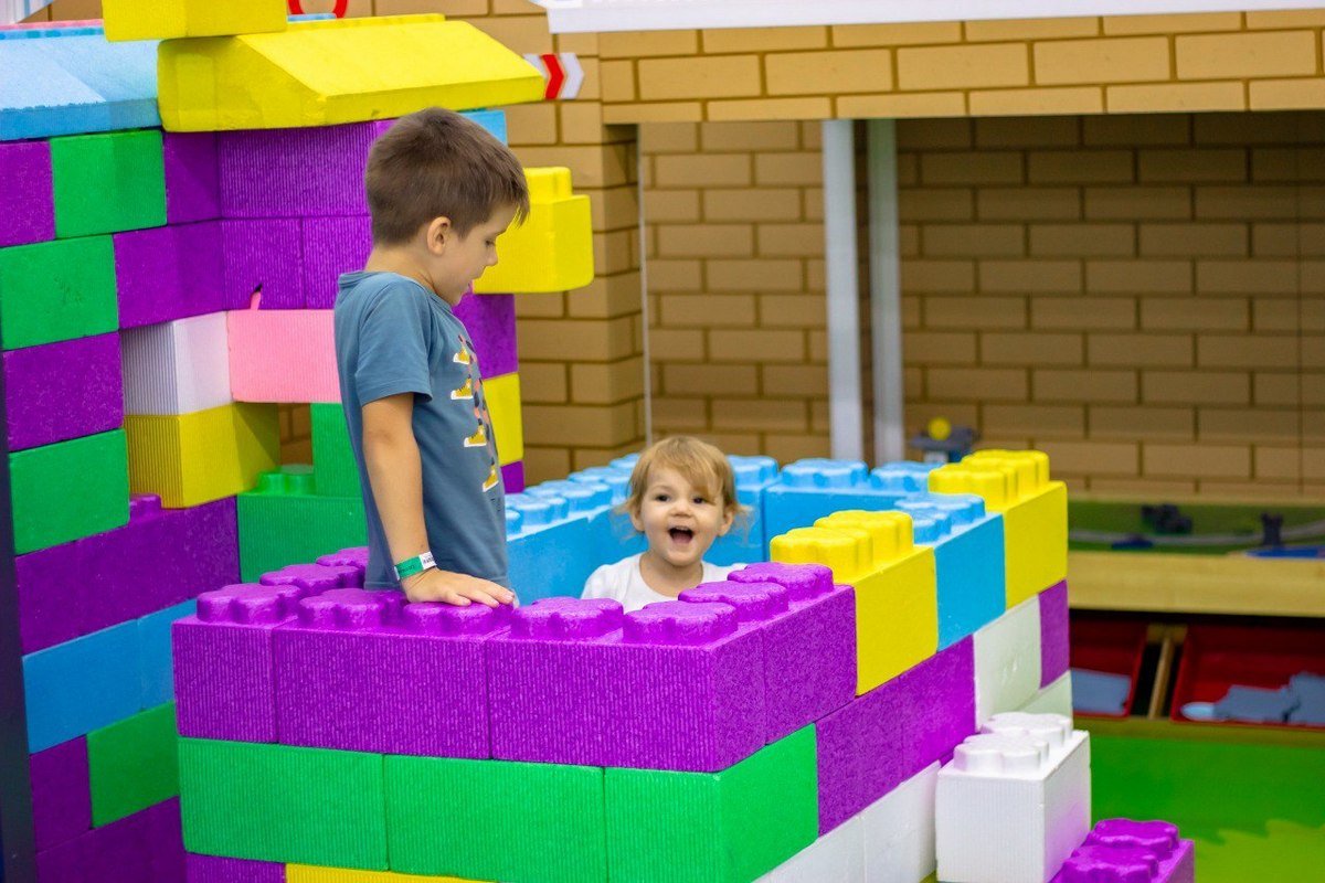 Танцы, квесты, мастер-классы: что ждет маленьких гостей Dkids в октябре 5