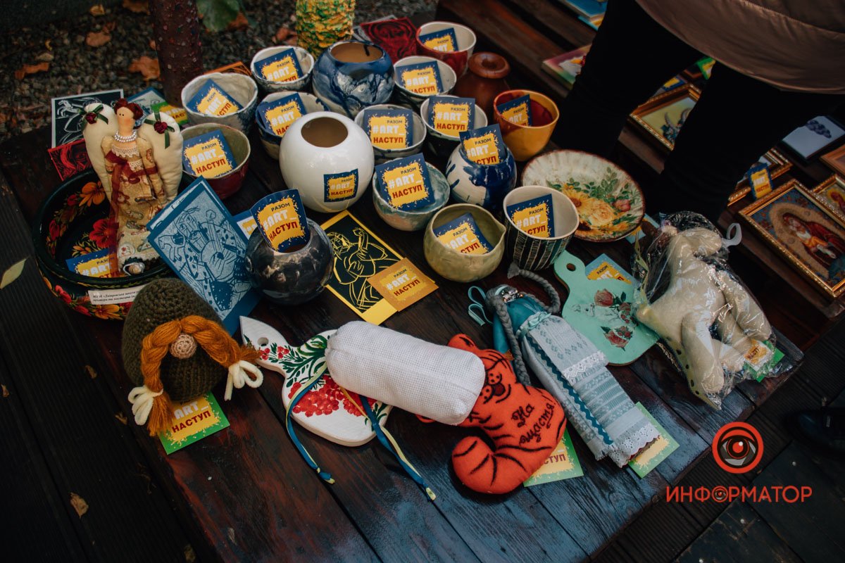 В Днепре в Художественном переулке прошел очередной этап проекта #ART-наступление 1