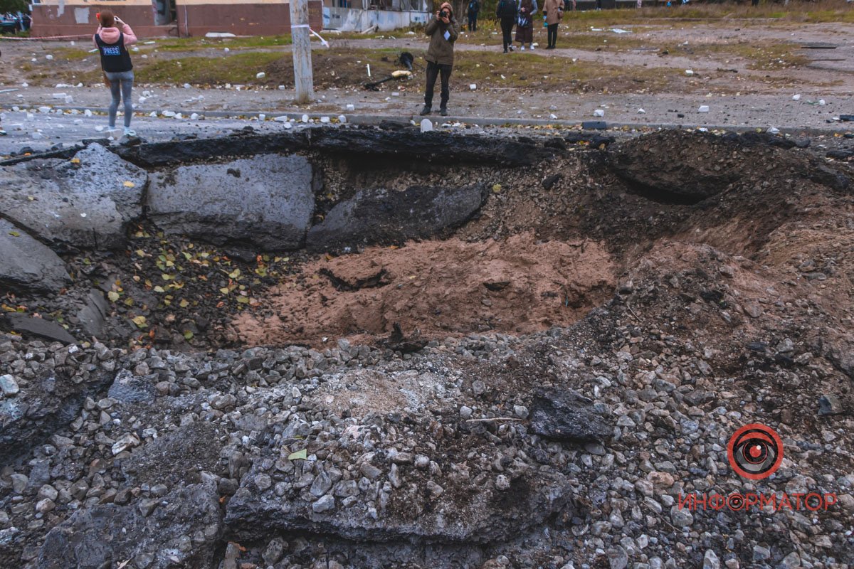 Інформатор побував на місці “прильоту” та дізнався у мешканців багатоповерхівок, як вони пережили цей ранок Інформатор побував на місці “прильоту” та дізнався у мешканців багатоповерхівок, як вони пережили цей ранок