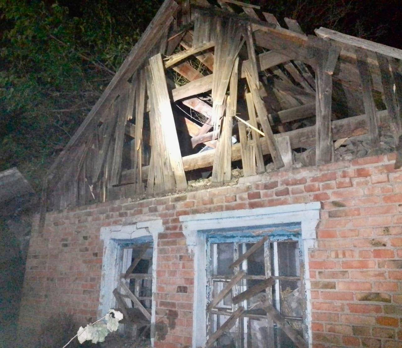 Ворог обстріляв Нікопольщину 5 разів Ворог обстріляв Нікопольщину 5 разів