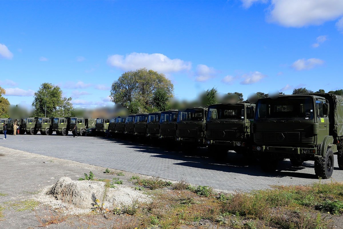 Здебільшого це вантажівки підвищеної прохідності, що здатні перевозити більше ніж дві тонни вантажу Здебільшого це вантажівки підвищеної прохідності, що здатні перевозити більше ніж дві тонни вантажу