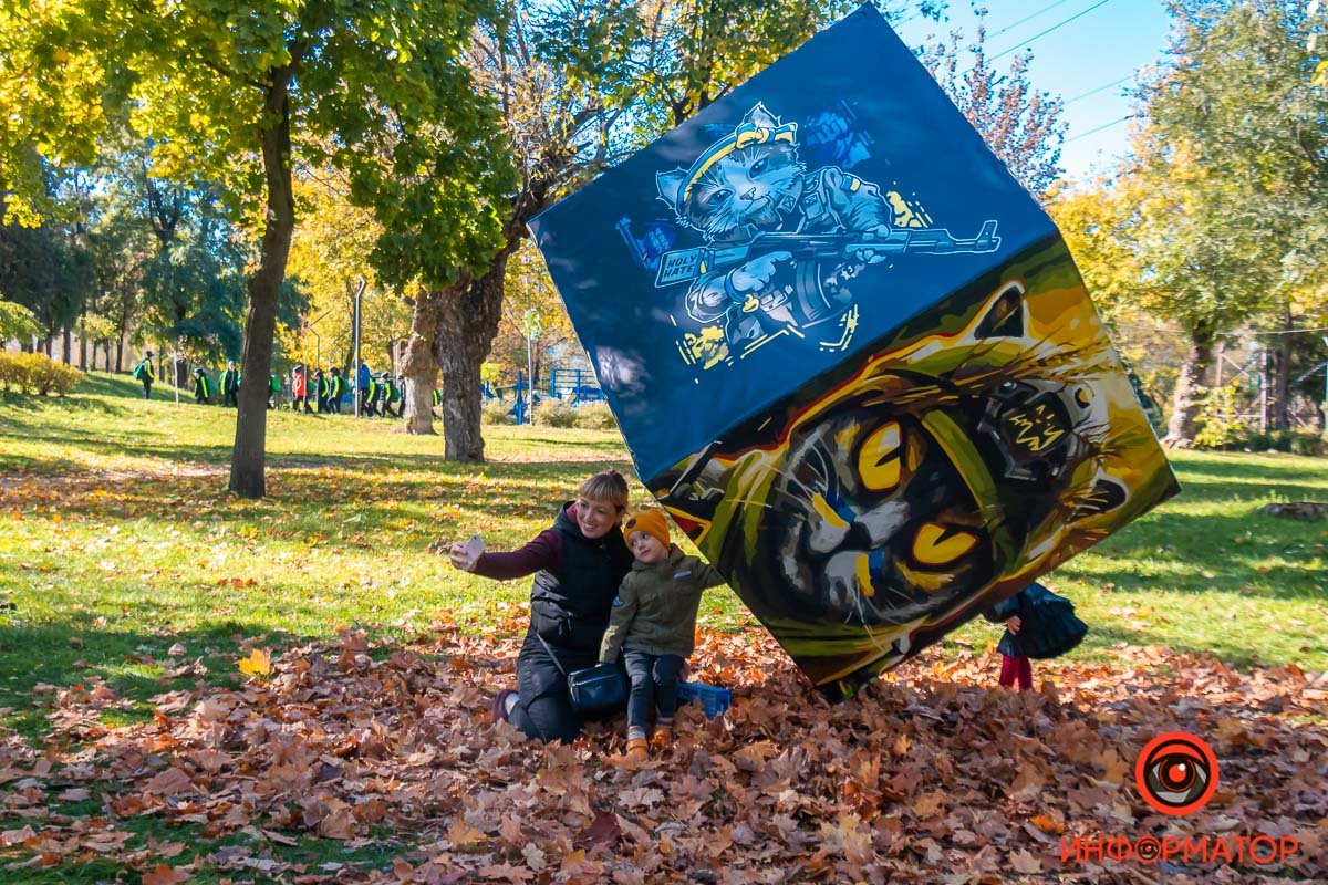 У Дніпрі до Дня захисників та захисниць встановили круту арт-інсталяцію