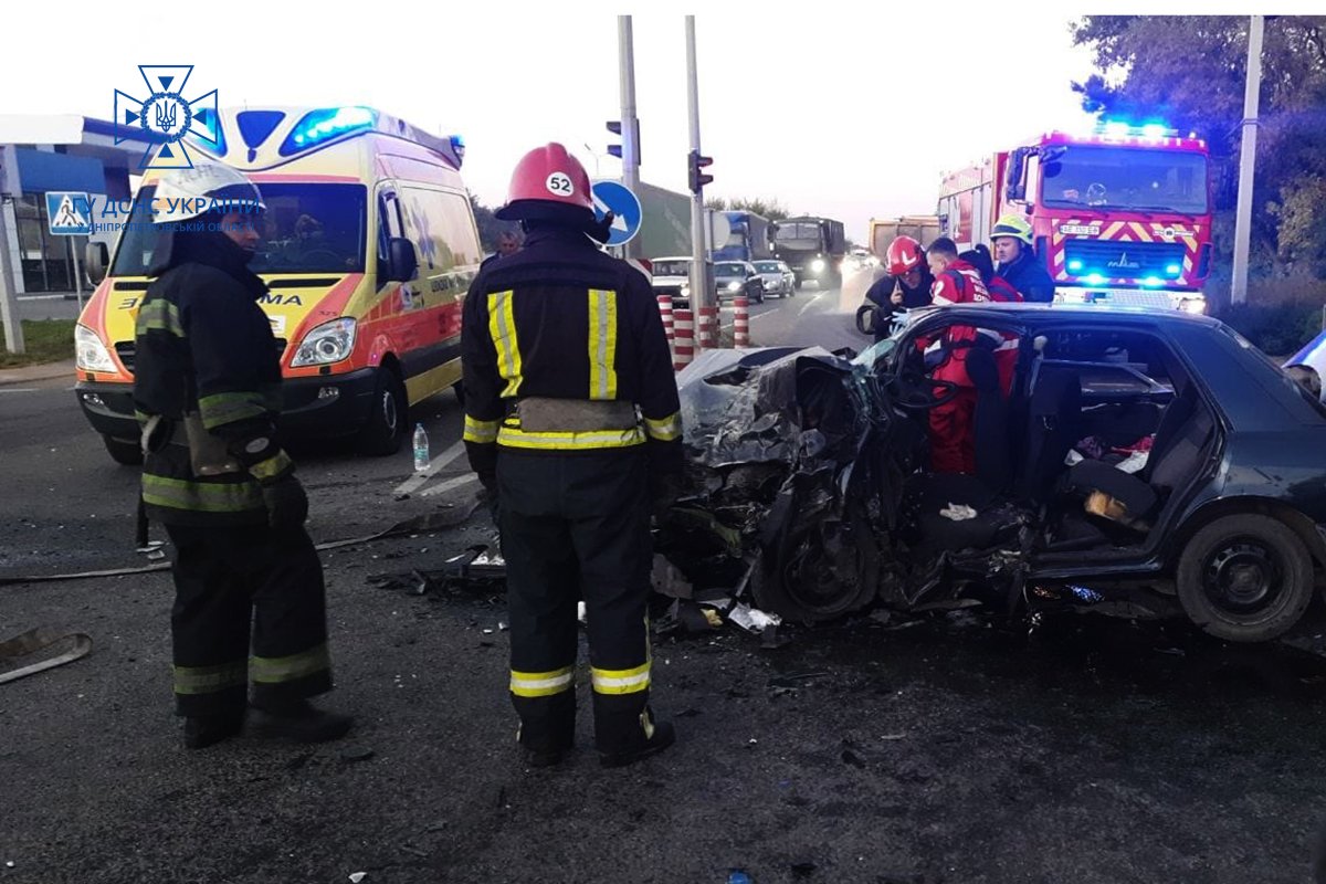 Тіло діставали рятувальники Тіло діставали рятувальники