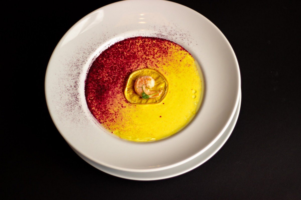 Яскраве поєднання гарбуза, апельсинів та морепродуктів