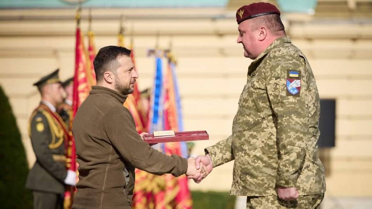 Зеленский присвоил звание Героя Украины полковнику бригады из Днепропетровской области