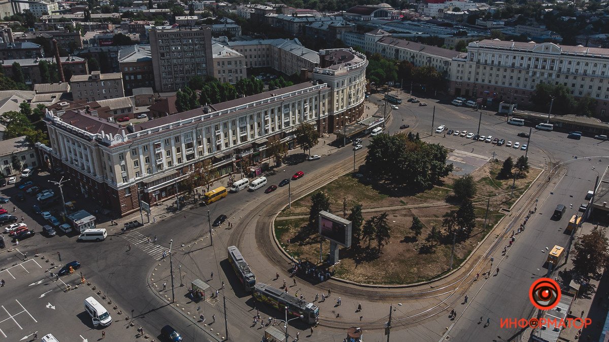 В Днепре планируют сузить проезжую часть в районе железнодорожного вокзала