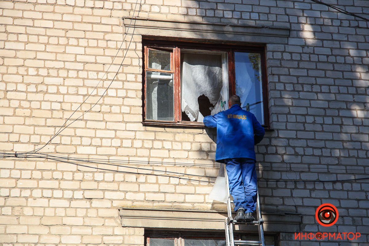 На місці працюють комунальники