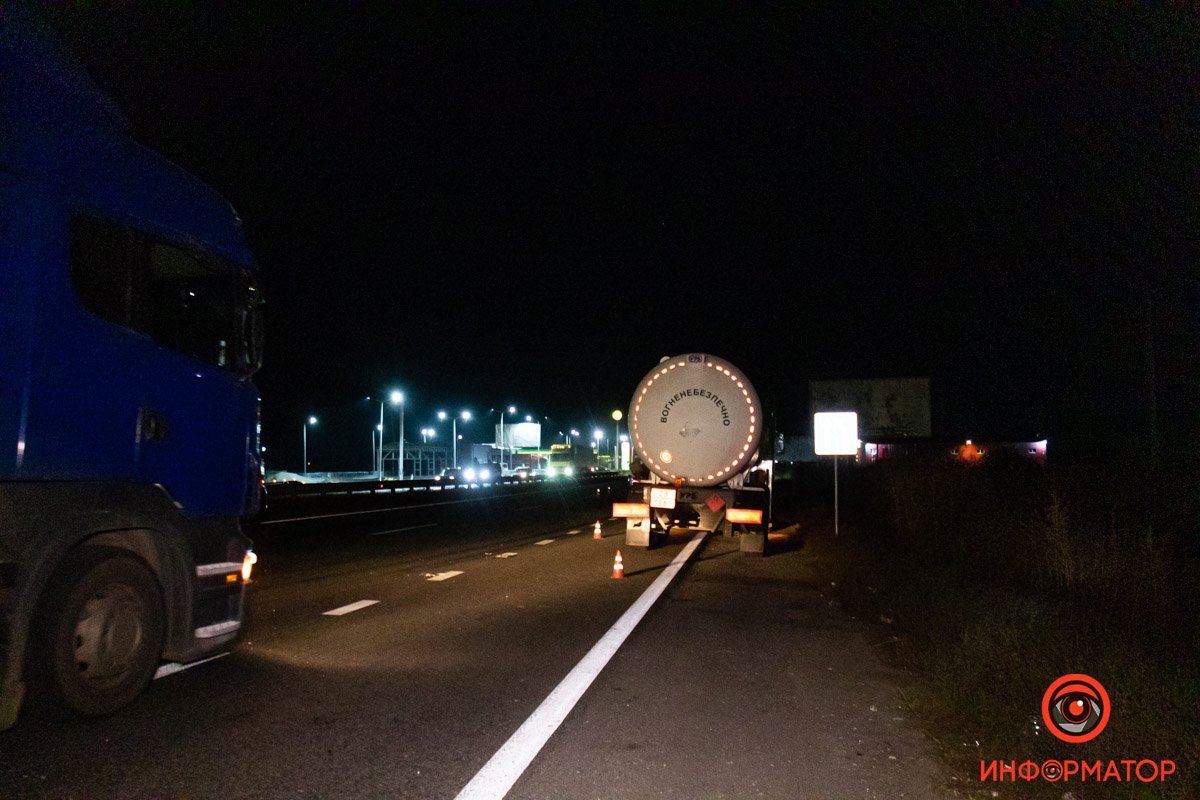 Зіштовхнулись 8 транспортних засобів