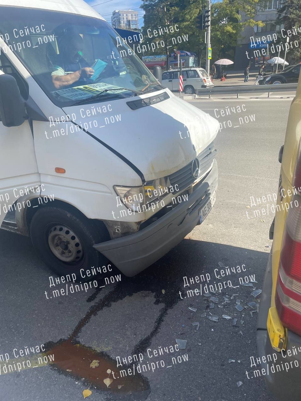 Зіштовхнулися дві маршрутки Зіштовхнулися дві маршрутки