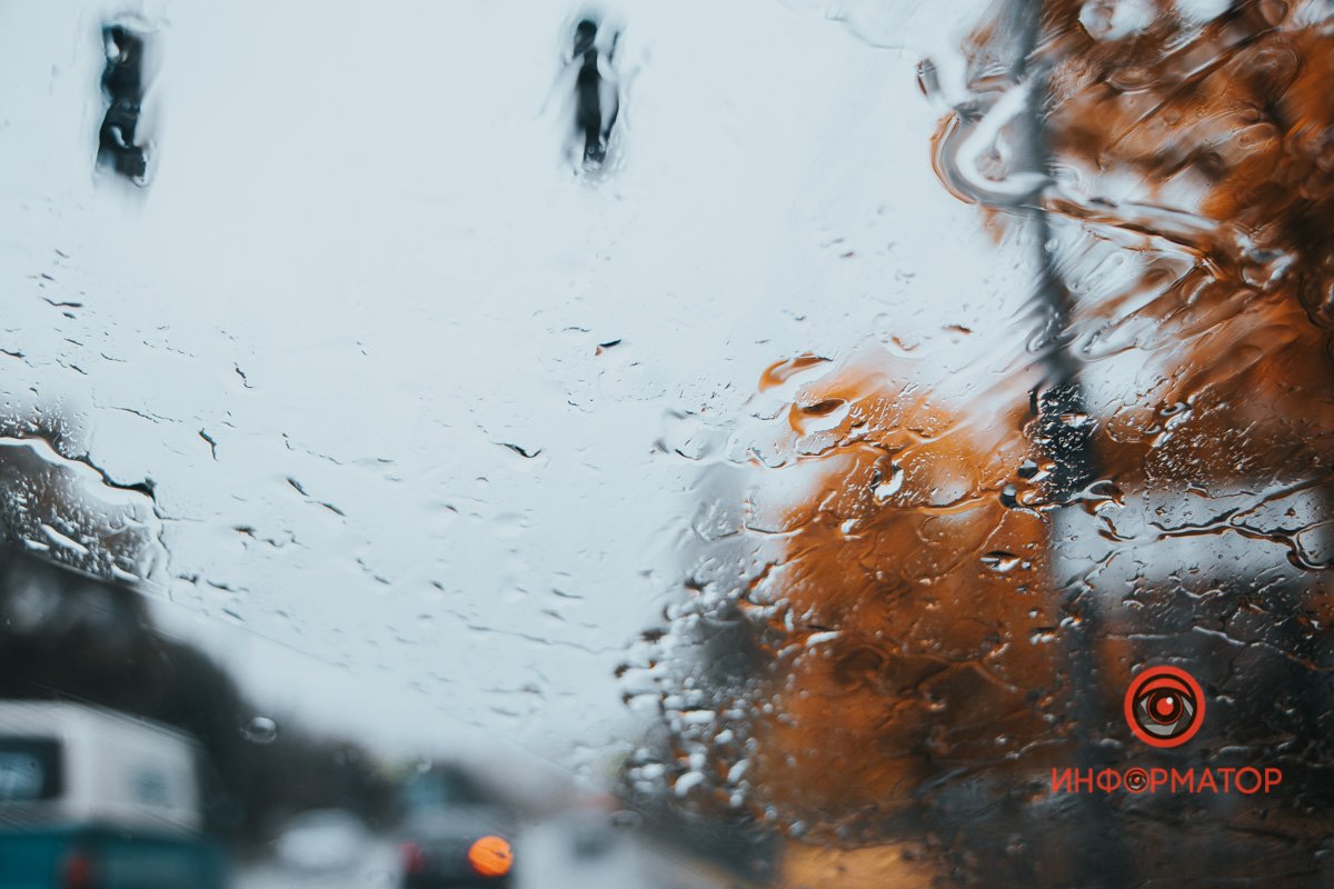 Світлофори зупиняють рух Світлофори зупиняють рух