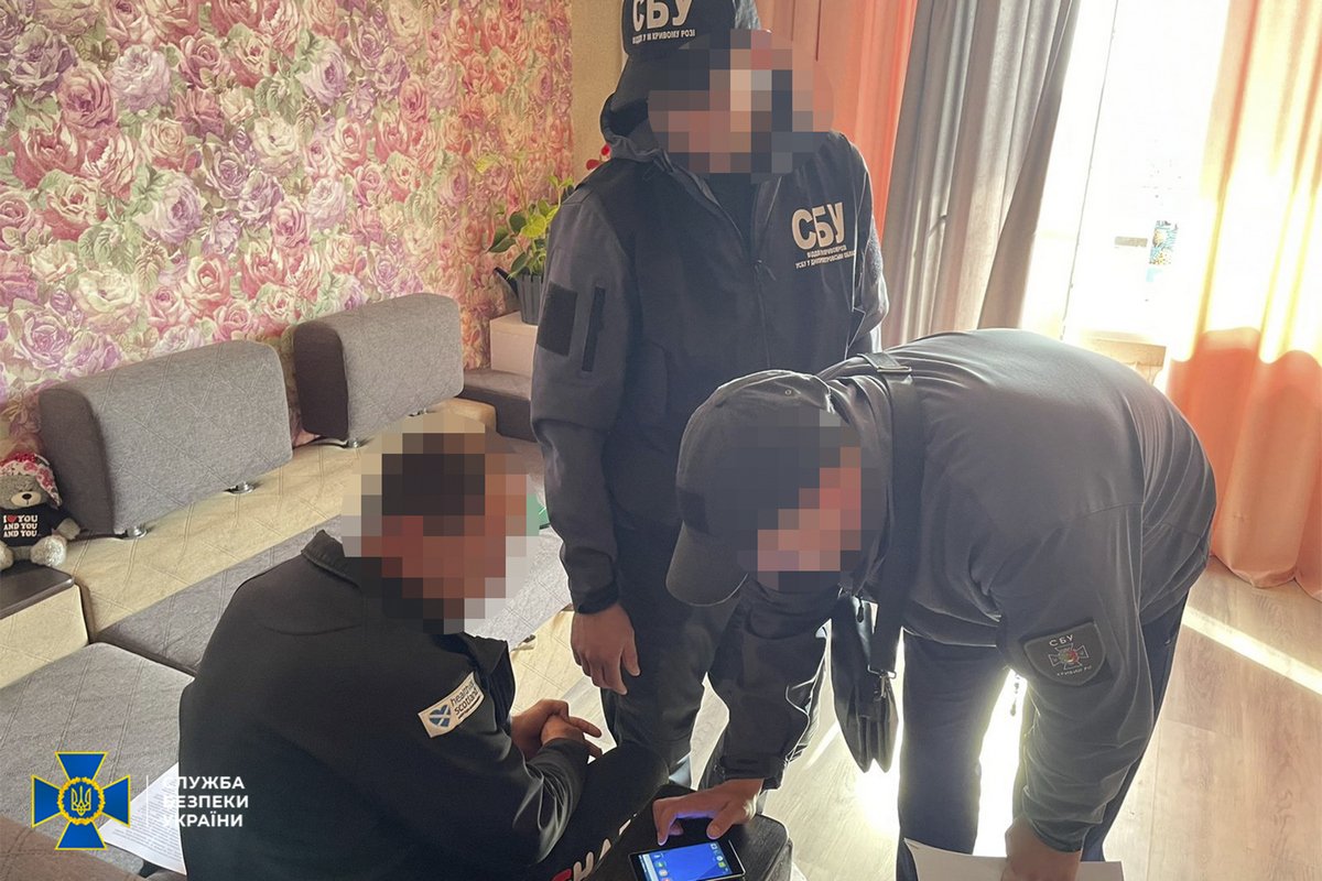 Затримали двох колаборантів Затримали двох колаборантів