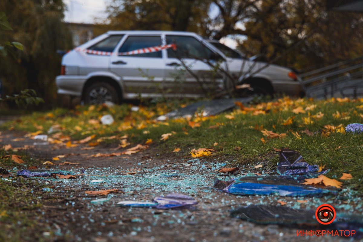 Чоловік перелетів на сусідне сидіння