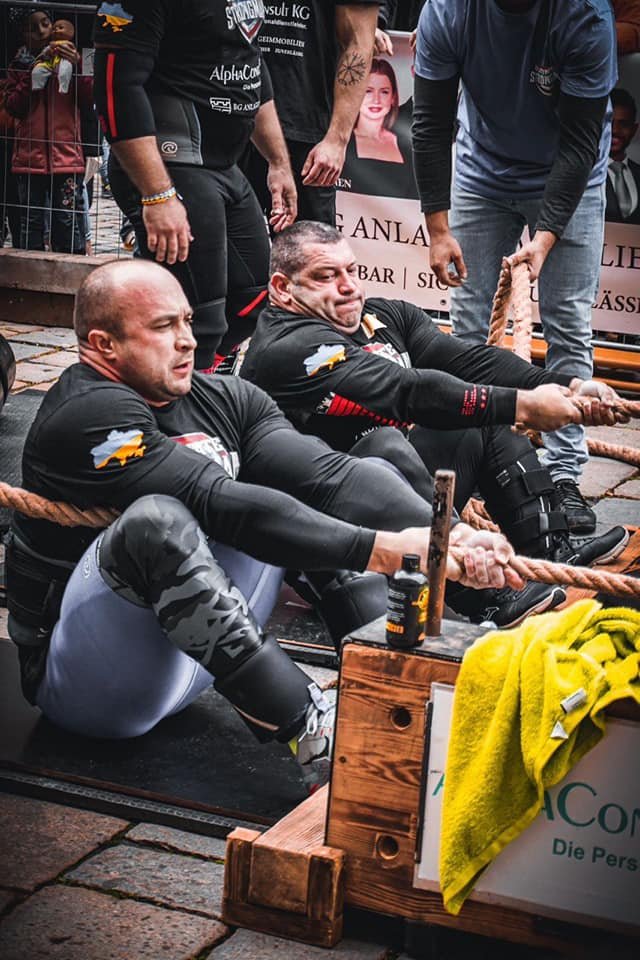 Все одно, українці - найсильніша нація!