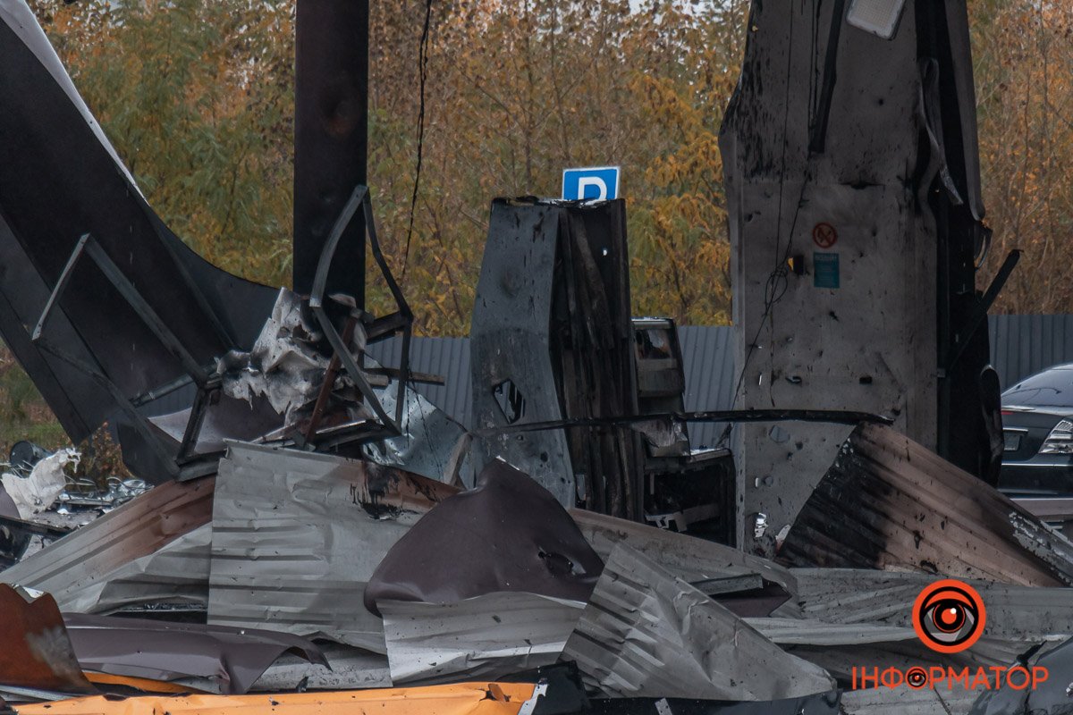 Увечорі 25 жовтня окупанти вдарили ракетою Х-59 по АЗС у Дніпрі