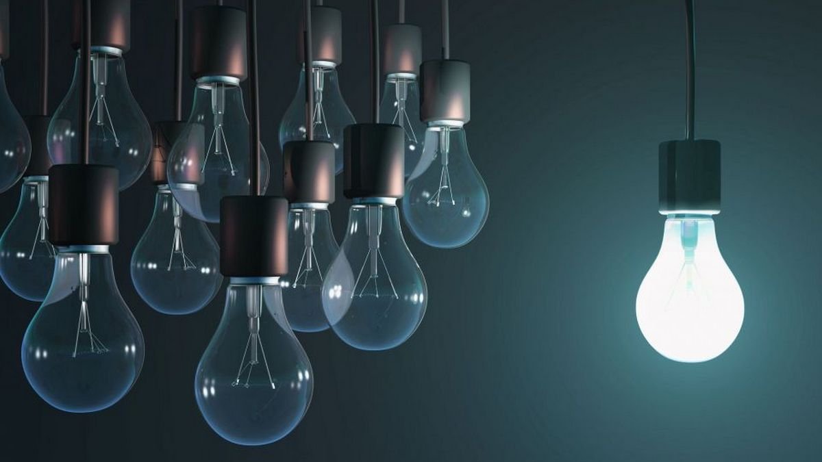 "Укрпошта" обмінує старі лампи розжарювання на нові LED-лампи