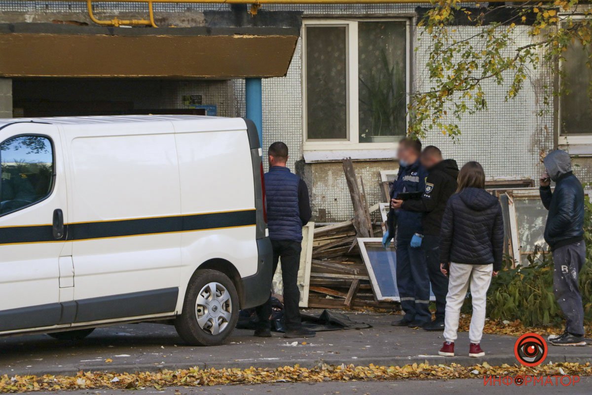 У понеділок, 31 жовтня, на вулиці Новокримській загинув чоловік У понеділок, 31 жовтня, на вулиці Новокримській загинув чоловік