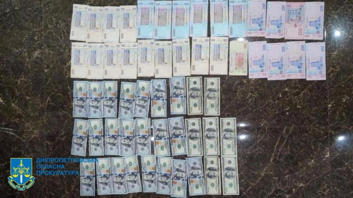 Її учасники “кошмарили” легальний бізнес та займалися рейдерськими захопленнями агропідприємств Дніпропетровської області Її учасники “кошмарили” легальний бізнес та займалися рейдерськими захопленнями агропідприємств Дніпропетровської області