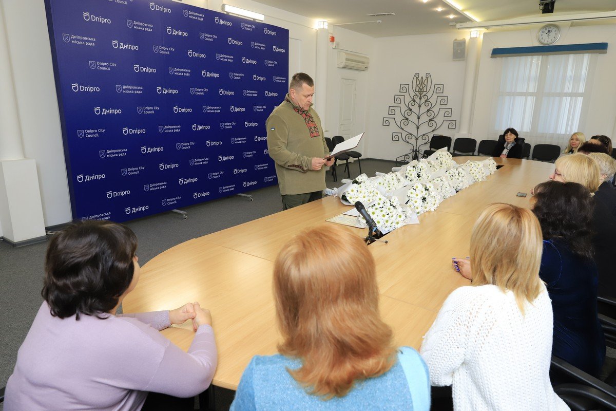 «Місто пишається вами»: Філатов привітав соціальних працівників Дніпра
