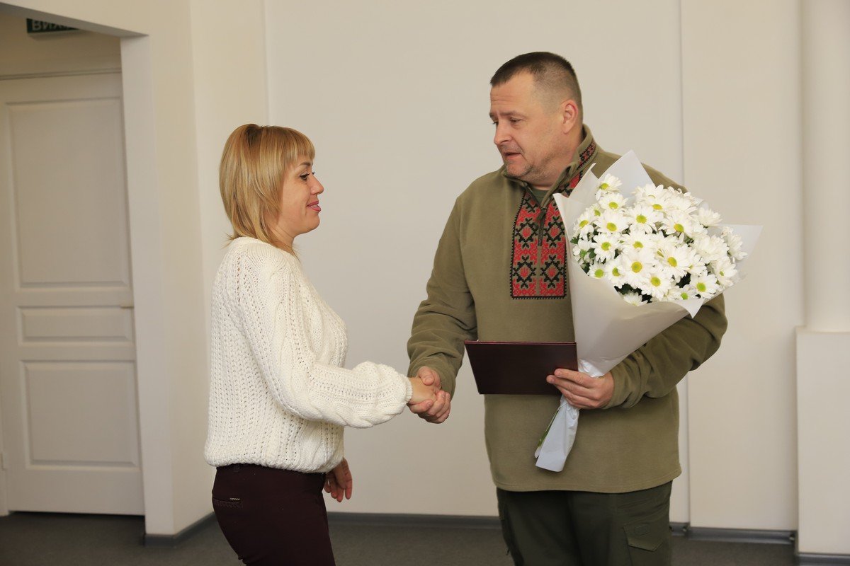 Соціальні працівники опікуються самотніми літніми людьми