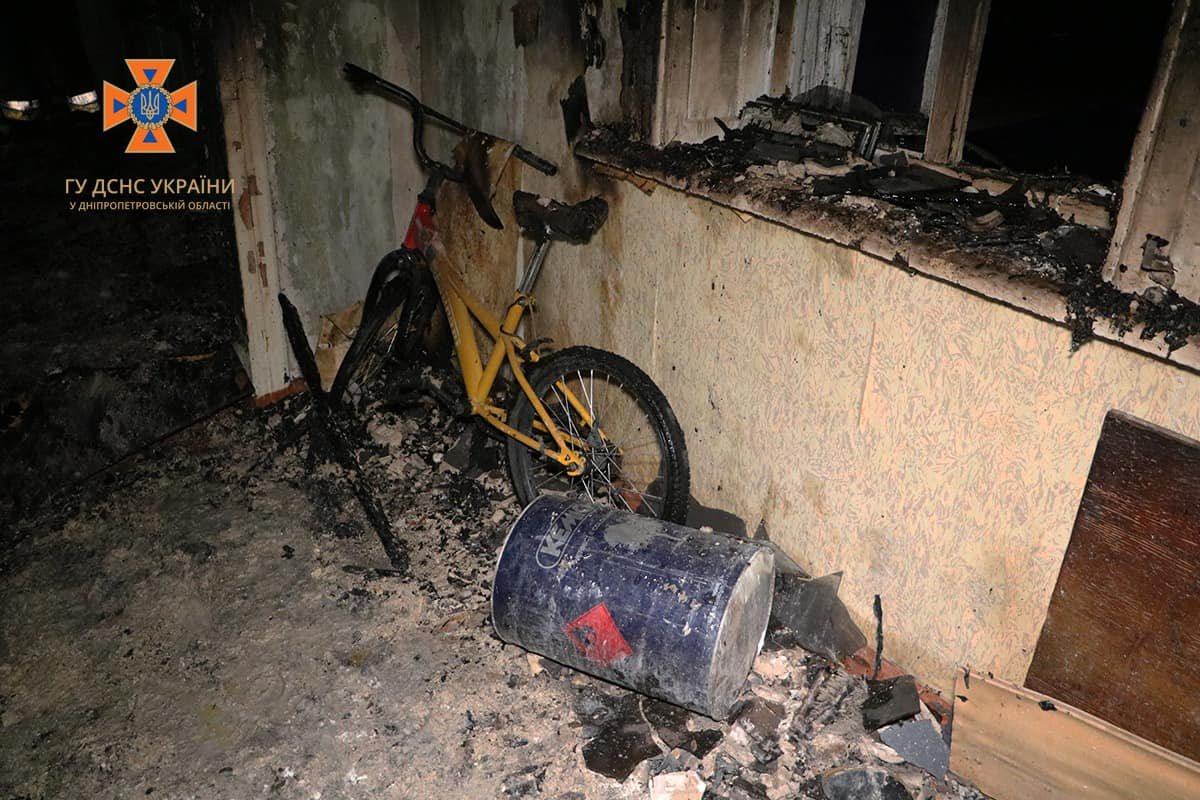 Там у Жоржинському провулку зайнявся будинок