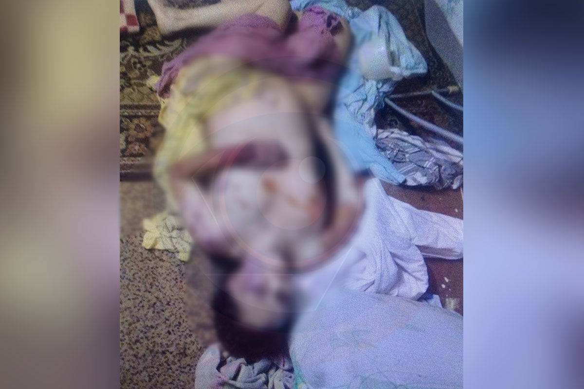 Жінка лежала на підлозі у квартирі Жінка лежала на підлозі у квартирі