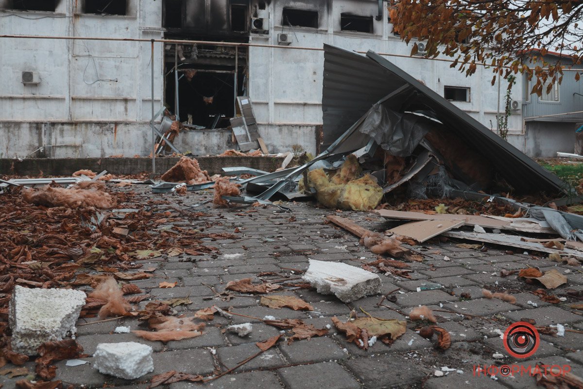 Після першого влучання сталося ще 2 "прильоти" Після першого влучання сталося ще 2 "прильоти"