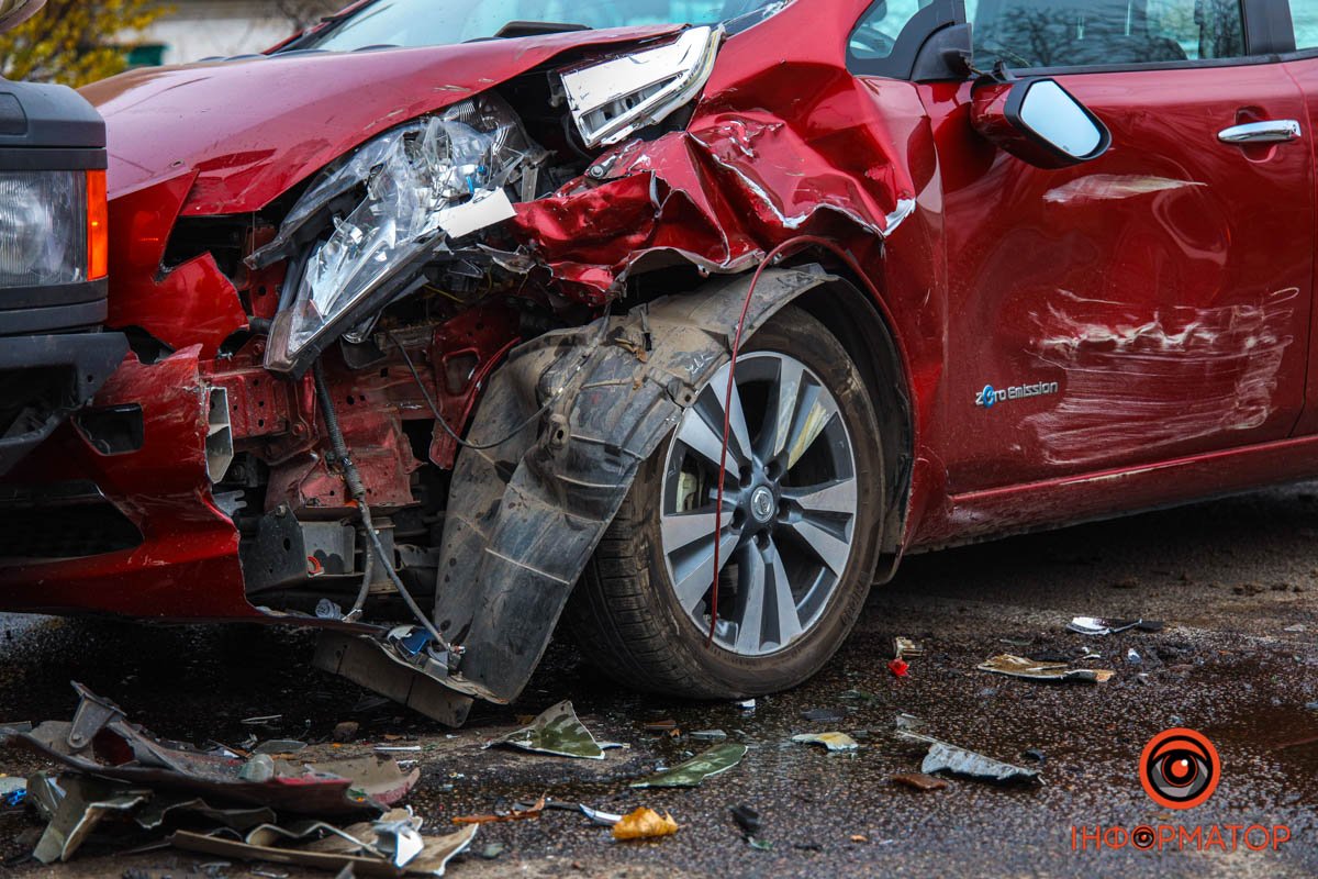 Потрійна ДТП на перехресті Янтарної та Байкальської Потрійна ДТП на перехресті Янтарної та Байкальської