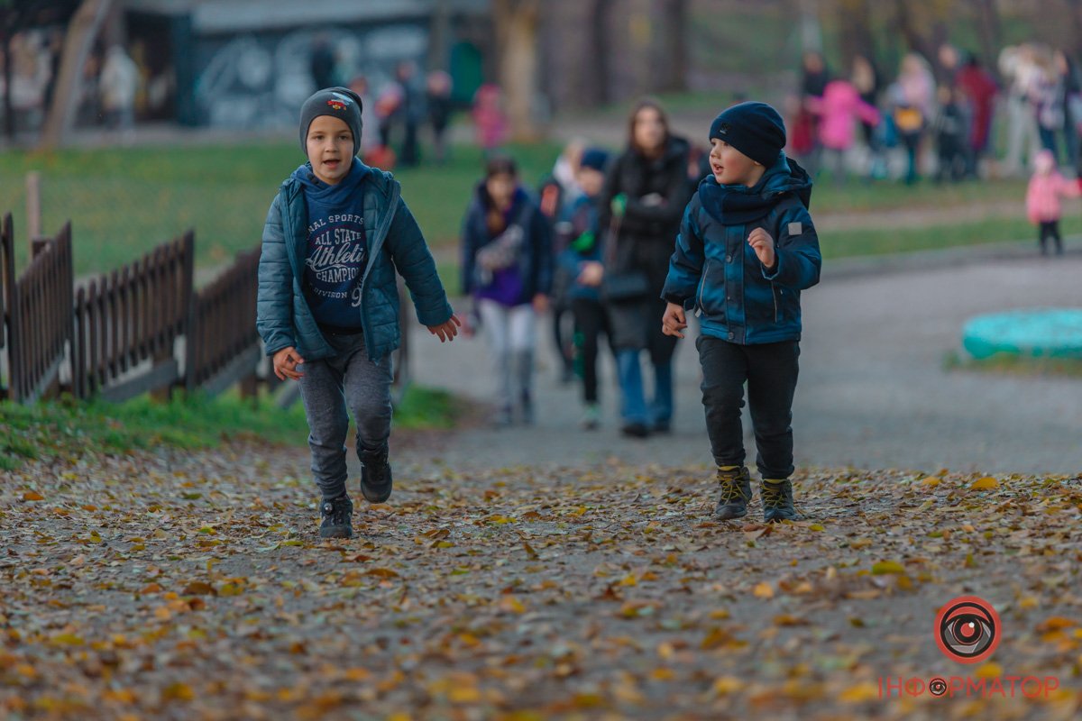 Біжать дивитися на поні Біжать дивитися на поні